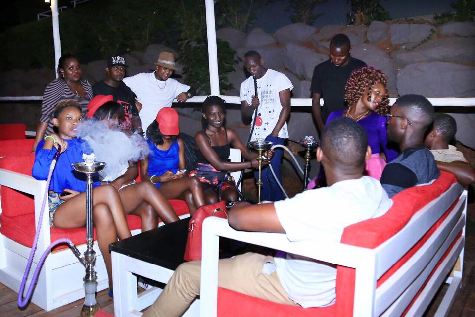 Fame Lounge and Restaurant Kololo Kampala Uganda, Good food in Kampala, Food, Beer and Drinks,  Top Bars, Top Restaurant, Lounge, Top Bar and Lounge, Food, Beer, Wine, Spirits, Cocktail bar, Amazing beer prices, Cheap Beers, Great Venues to Drink after work , Gins and local beers,  grilled food and wood-fired pizzas, Kampala Corporate Night Out and hanging venue, Chilling with friends and mates, Date night, Eating and Drinking, Private parties, Drinking and Dancing, Cocktail Bar, Lounge Bar, Party Bar,  Kampala Pub, Lively DJ nights,  Lively Music, Great Beer Drink Out, Tasteful Delicious food in Kampala, Amazing Drinking Joint in Kampala Uganda, Ugabox